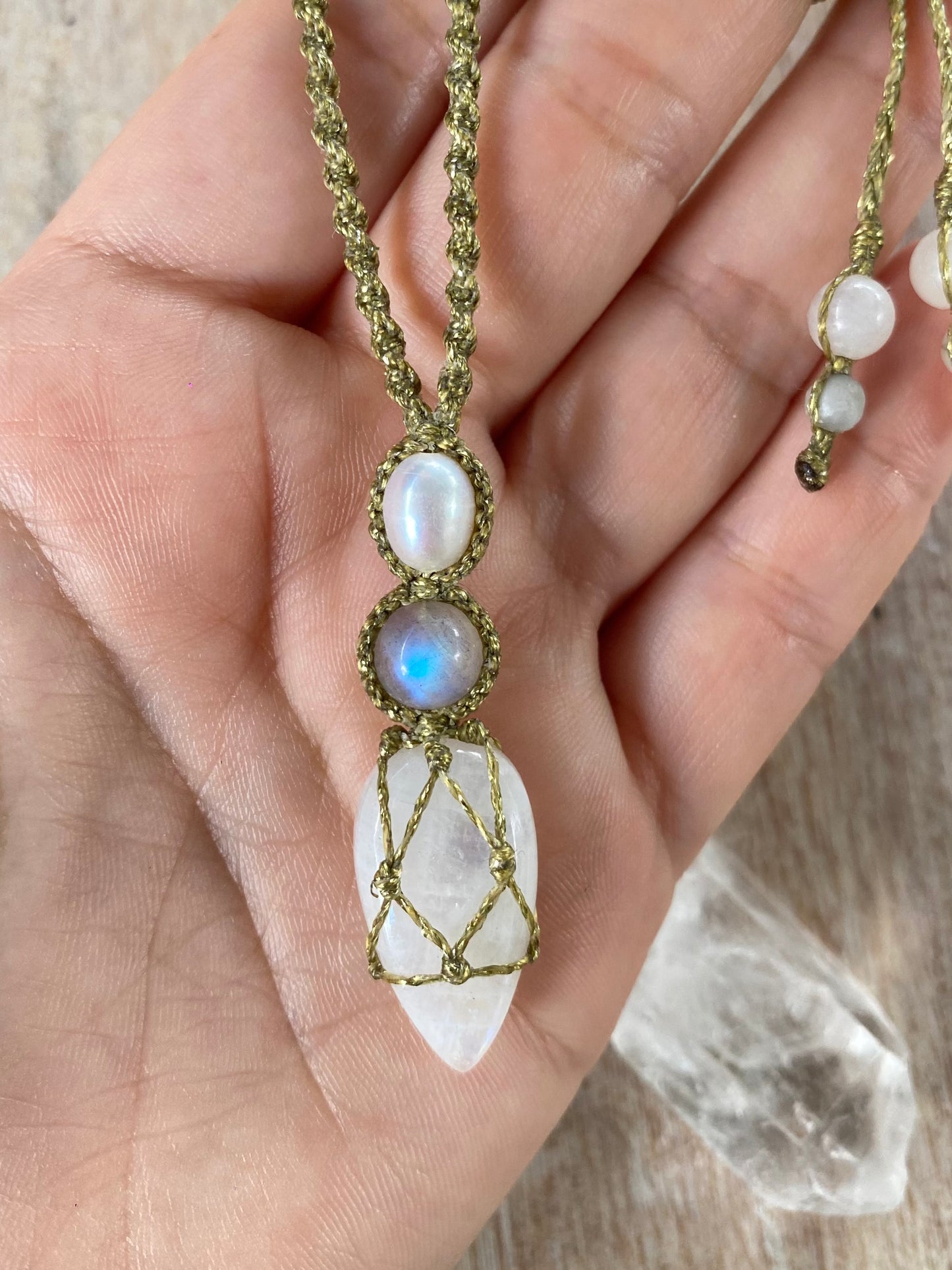 Thallassa Necklace (labradorite)