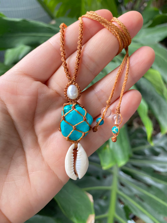 Nerida Necklace (Blue Howlite)